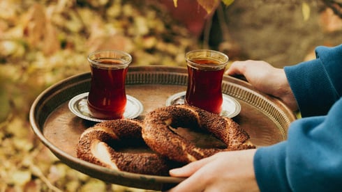 Beltur'da çay simit 25 lira