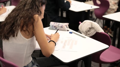 İBB’nin ücretsiz sınava hazırlık atölyeleri için başvurular başladı