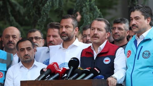 Memurlar üçüncü zam teklifini kabul etmedi