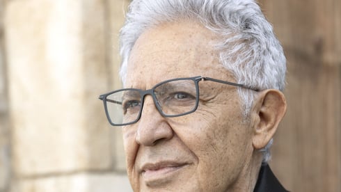Zülfü Livaneli’nin son romanı Bekle Beni yayınlandı